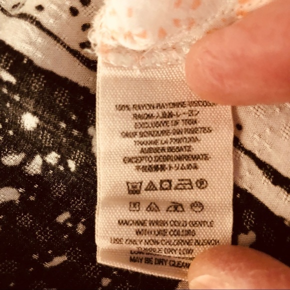 FREE PEOPLE WOMENS LIGHTWEIGHT BOHO TOP IN LIGHT ORANGE, WHITE AND BLACK SIZE S - Picture 8 of 14